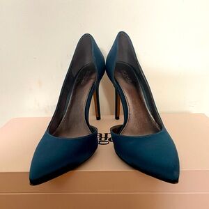 Michael Kors Teal Satin Pumps. Size 8 (runs small) 3 inch stiletto heel